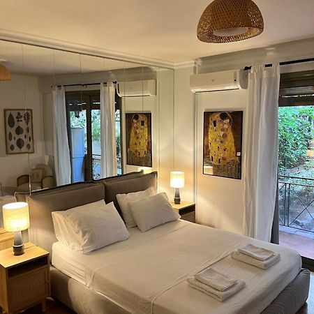 Quiet Apartment With Garden View In Kolonaki Афины Экстерьер фото